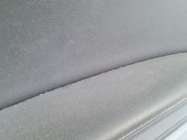 bontott VW GOLF VII Jobb első Ajtó Kárpit