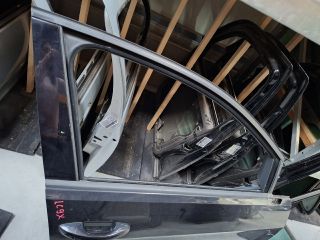 bontott VW GOLF VII Jobb első Ajtó (Részeivel)