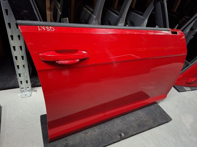 bontott VW GOLF VII Jobb első Ajtó (Részeivel)