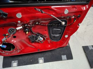 bontott VW GOLF VII Jobb első Ajtó (Részeivel)