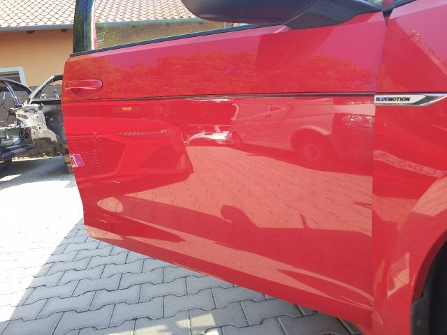 bontott VW GOLF VII Jobb első Ajtó (Részeivel)