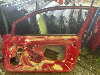 bontott VW GOLF VII Jobb első Ajtó (Üres lemez)