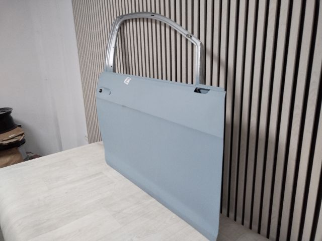 bontott VW GOLF VII Jobb első Ajtó (Üres lemez)