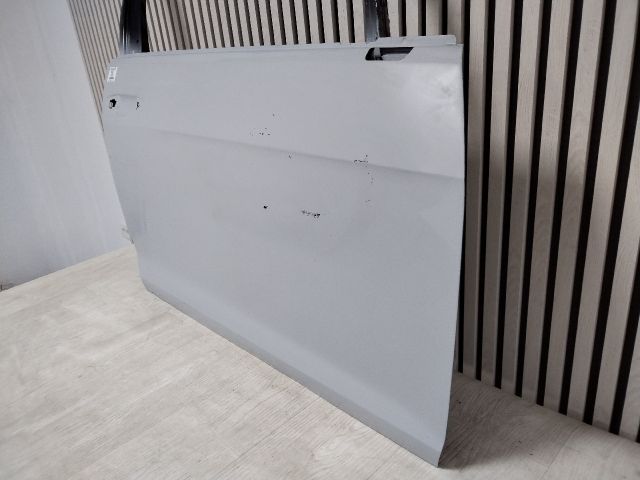 bontott VW GOLF VII Jobb első Ajtó (Üres lemez)
