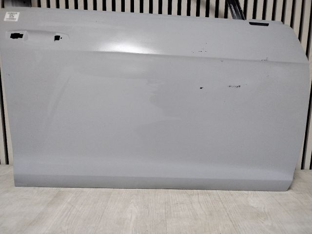 bontott VW GOLF VII Jobb első Ajtó (Üres lemez)