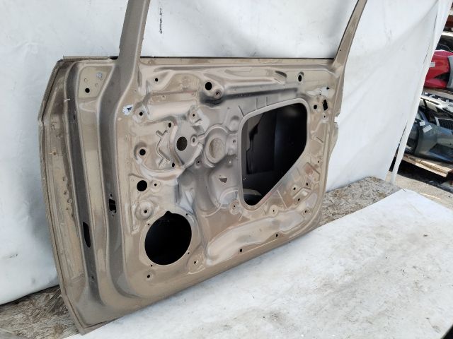 bontott VW GOLF VII Jobb első Ajtó (Üres lemez)