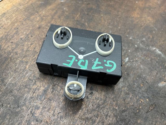 bontott VW GOLF VII Jobb első Ajtó Vezérlőegység