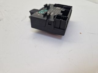 bontott VW GOLF VII Jobb első Ajtó Vezérlőegység