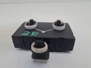 bontott VW GOLF VII Jobb első Ajtó Vezérlőegység