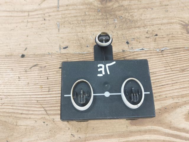 bontott VW GOLF VII Jobb első Ajtó Vezérlőegység