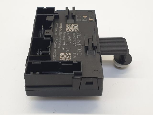 bontott VW GOLF VII Jobb első Ajtó Vezérlőegység