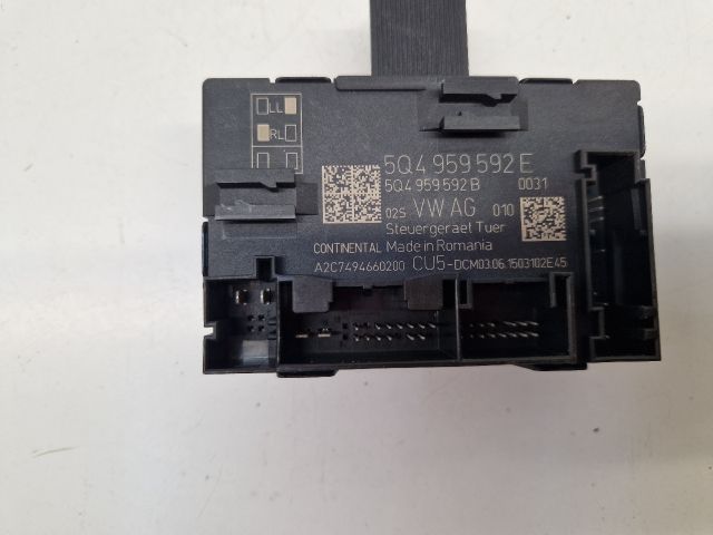 bontott VW GOLF VII Jobb első Ajtó Vezérlőegység