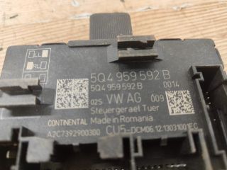 bontott VW GOLF VII Jobb első Ajtó Vezérlőegység