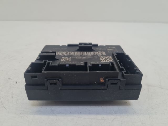 bontott VW GOLF VII Jobb első Ajtó Vezérlőegység