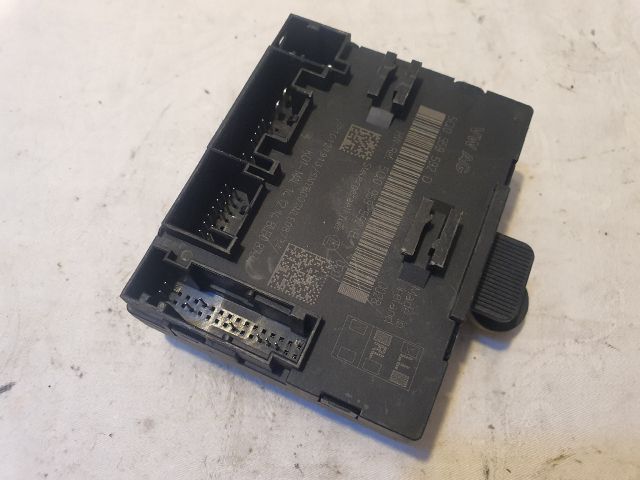 bontott VW GOLF VII Jobb első Ajtó Vezérlőegység