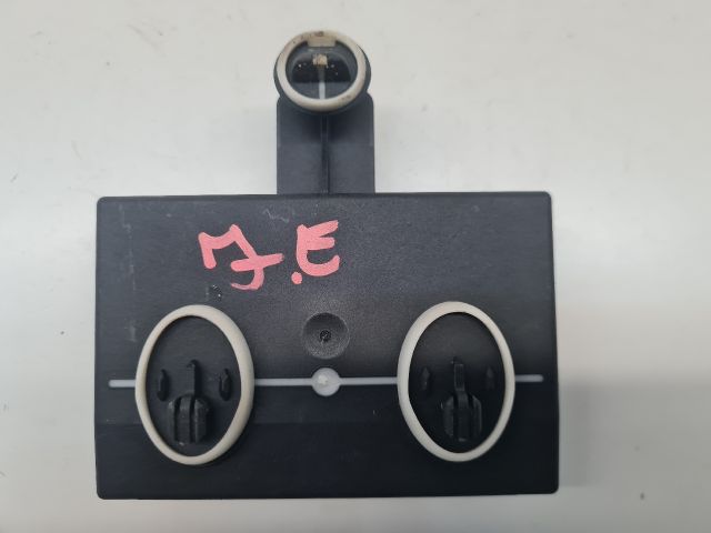 bontott VW GOLF VII Jobb első Ajtó Vezérlőegység