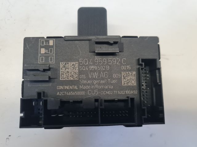 bontott VW GOLF VII Jobb első Ajtó Vezérlőegység