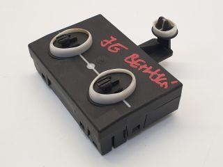 bontott VW GOLF VII Jobb első Ajtó Vezérlőegység