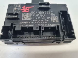 bontott VW GOLF VII Jobb első Ajtó Vezérlőegység