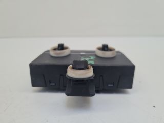 bontott VW GOLF VII Jobb első Ajtó Vezérlőegység