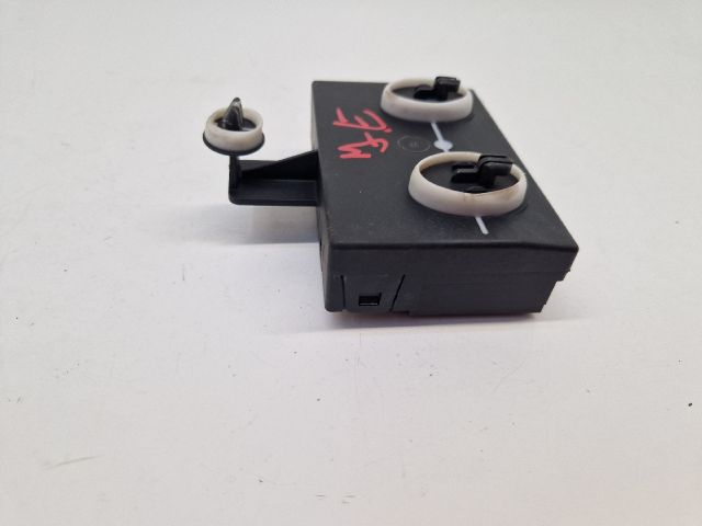 bontott VW GOLF VII Jobb első Ajtó Vezérlőegység