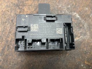 bontott VW GOLF VII Jobb első Ajtó Vezérlőegység