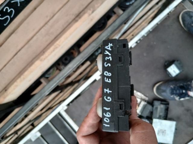 bontott VW GOLF VII Jobb első Ajtó Vezérlőegység