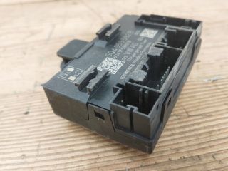 bontott VW GOLF VII Jobb első Ajtó Vezérlőegység