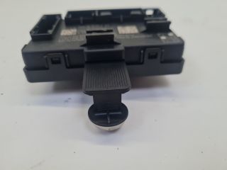 bontott VW GOLF VII Jobb első Ajtó Vezérlőegység