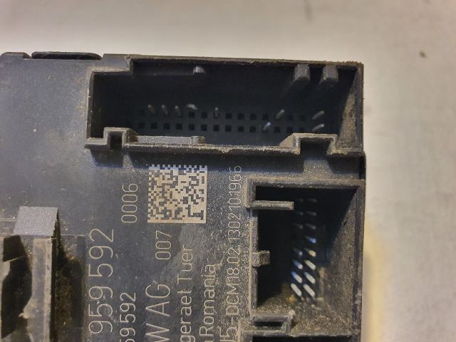 bontott VW GOLF VII Jobb első Ajtó Vezérlőegység