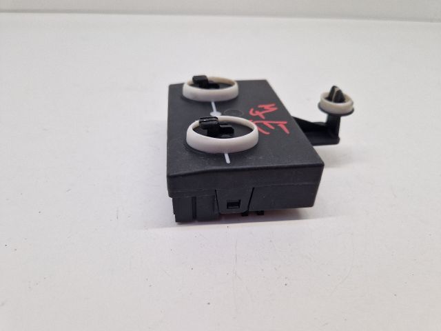 bontott VW GOLF VII Jobb első Ajtó Vezérlőegység