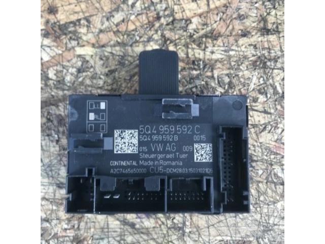 bontott VW GOLF VII Jobb első Ajtó Vezérlőegység