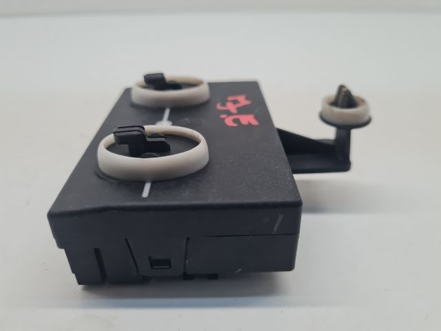 bontott VW GOLF VII Jobb első Ajtó Vezérlőegység