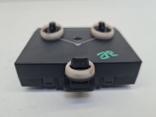 bontott VW GOLF VII Jobb első Ajtó Vezérlőegység