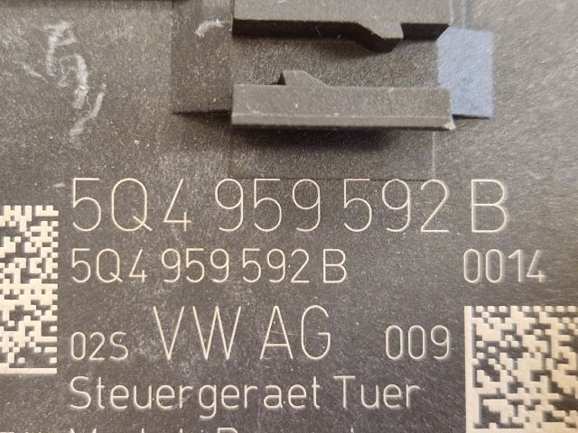 bontott VW GOLF VII Jobb első Ajtó Vezérlőegység