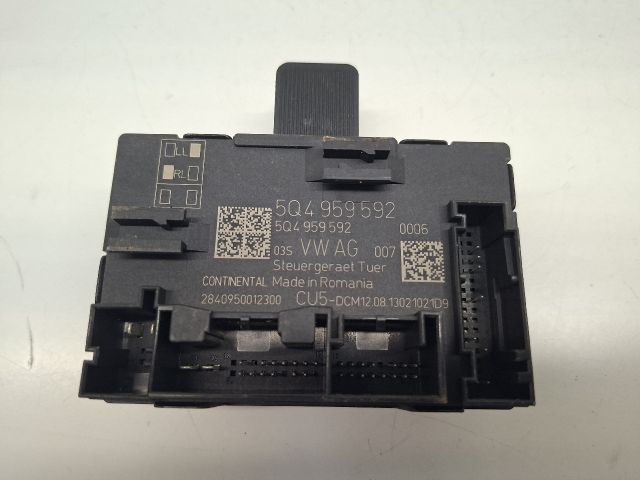 bontott VW GOLF VII Jobb első Ajtó Vezérlőegység