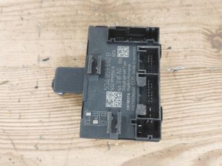 bontott VW GOLF VII Jobb első Ajtó Vezérlőegység
