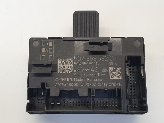 bontott VW GOLF VII Jobb első Ajtó Vezérlőegység
