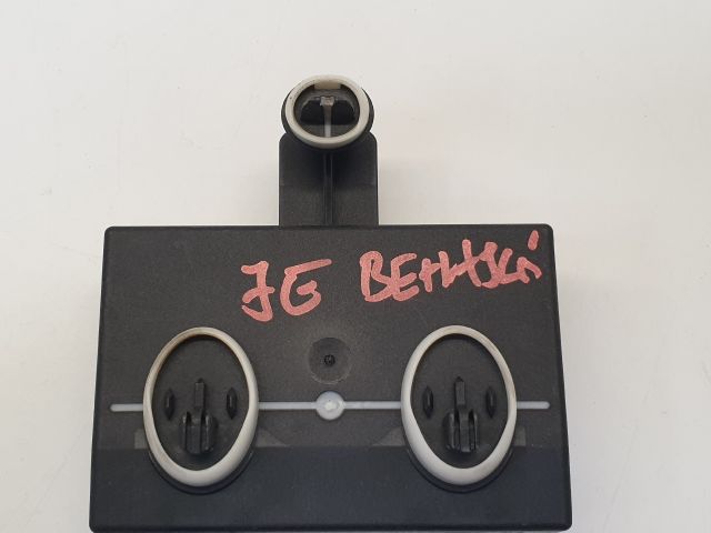 bontott VW GOLF VII Jobb első Ajtó Vezérlőegység