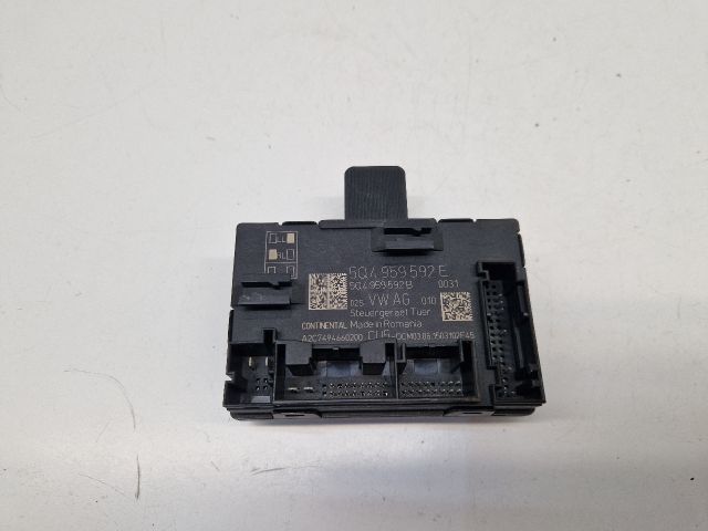 bontott VW GOLF VII Jobb első Ajtó Vezérlőegység