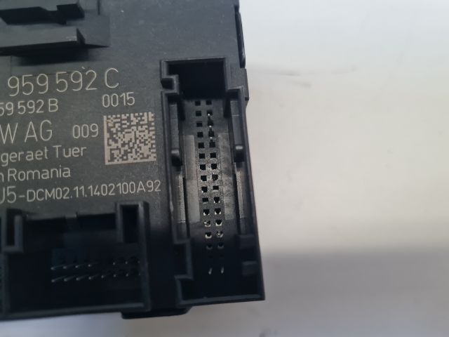 bontott VW GOLF VII Jobb első Ajtó Vezérlőegység