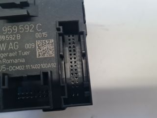 bontott VW GOLF VII Jobb első Ajtó Vezérlőegység