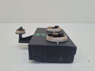 bontott VW GOLF VII Jobb első Ajtó Vezérlőegység