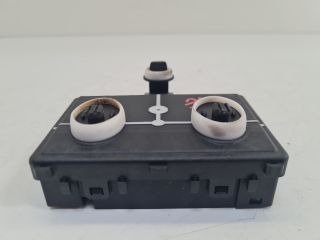 bontott VW GOLF VII Jobb első Ajtó Vezérlőegység