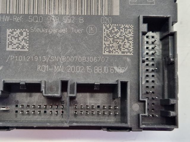 bontott VW GOLF VII Jobb első Ajtó Vezérlőegység