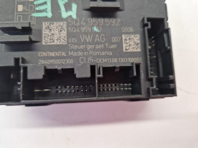 bontott VW GOLF VII Jobb első Ajtó Vezérlőegység