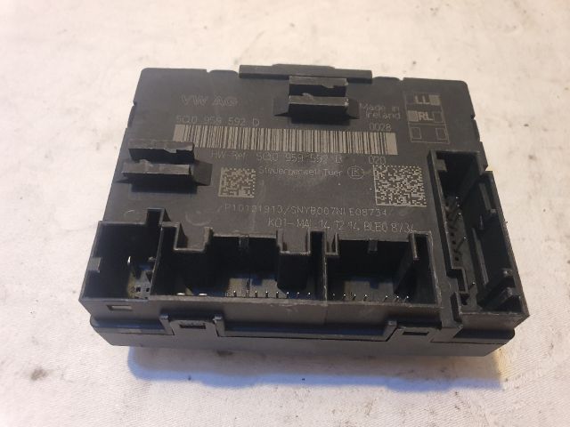 bontott VW GOLF VII Jobb első Ajtó Vezérlőegység
