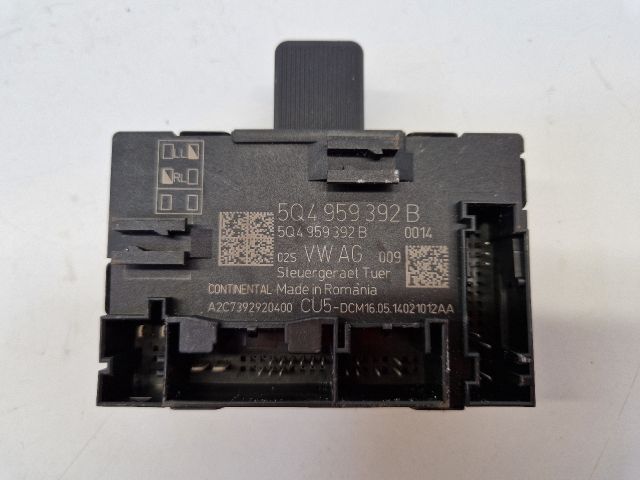 bontott VW GOLF VII Jobb első Ajtó Vezérlőegység