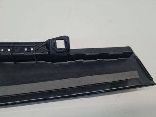 bontott VW GOLF VII Jobb első Ajtókeret Burkolat