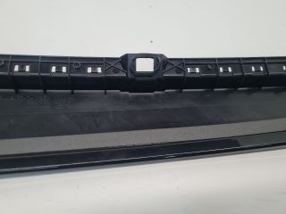 bontott VW GOLF VII Jobb első Ajtókeret Burkolat